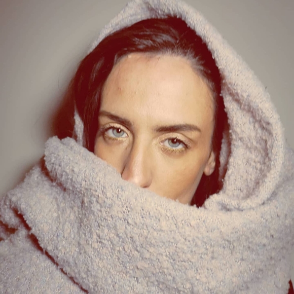 Meet your Posher, Jenna - Picture 5 of 6